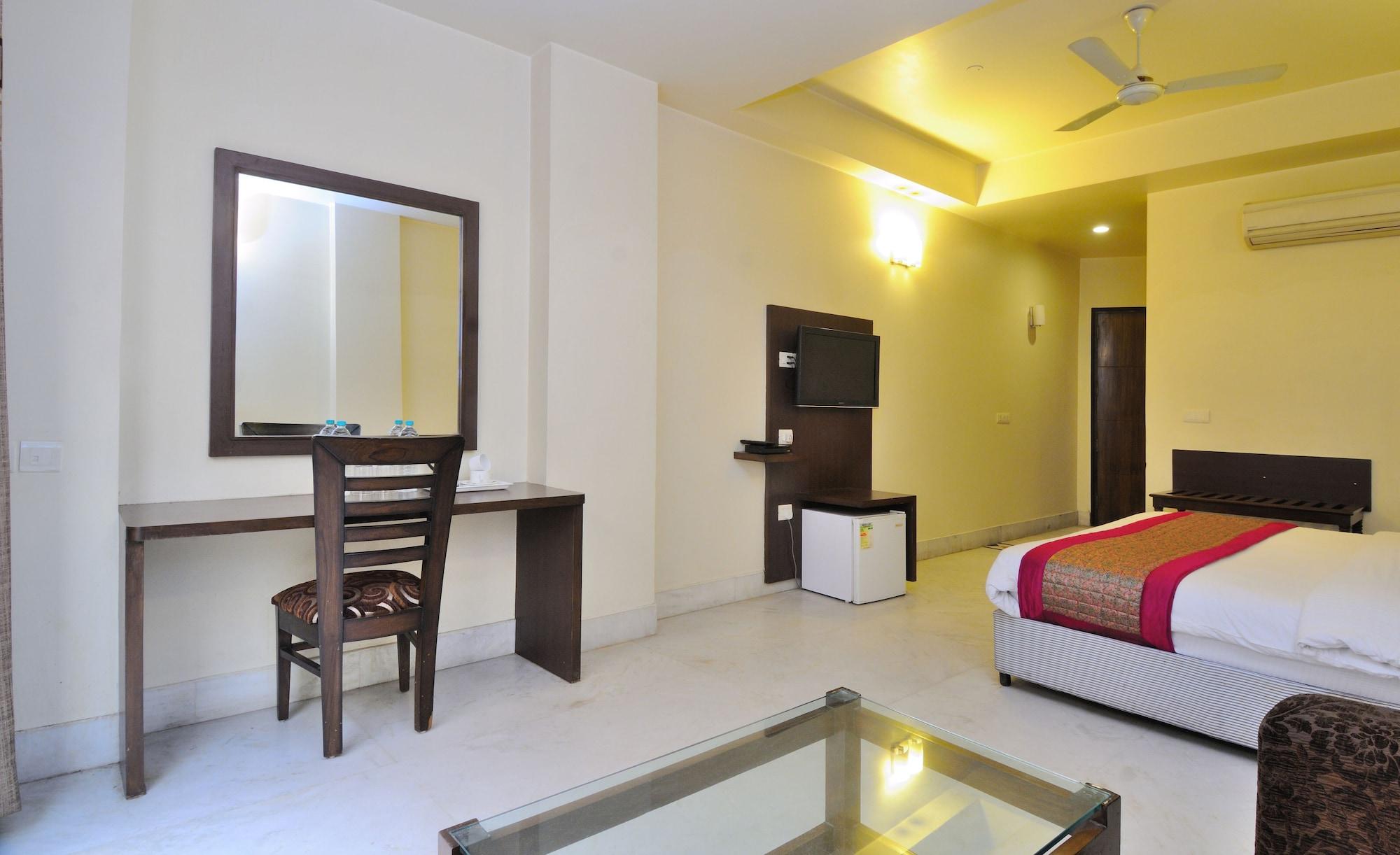 Hotel Shanti Villa Yeni Delhi Dış mekan fotoğraf